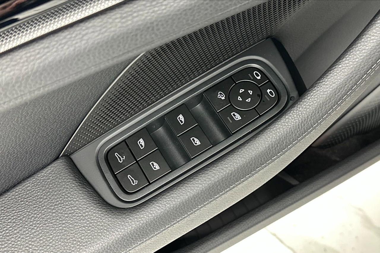 2025 Porsche Panamera Newark DE