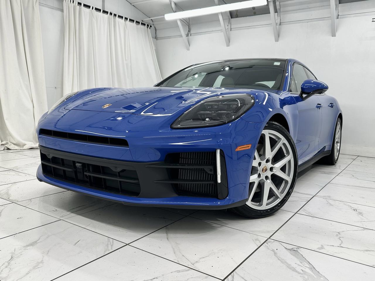 2025 Porsche Panamera Base - Photo 8