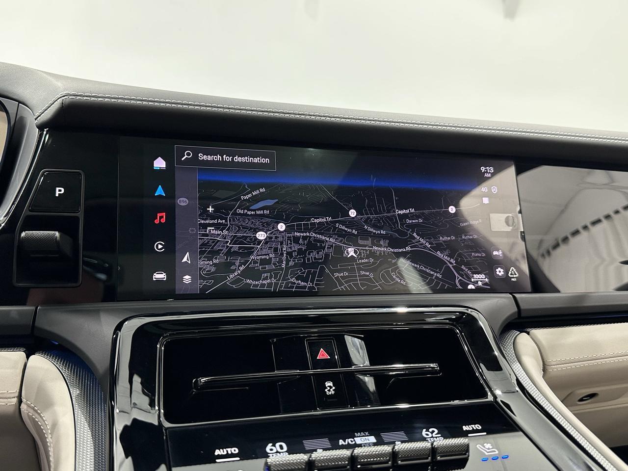 2025 Porsche Panamera Base - Photo 40