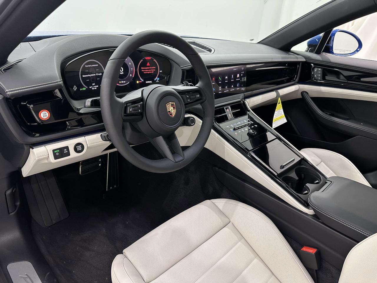 2025 Porsche Panamera Base - Photo 4