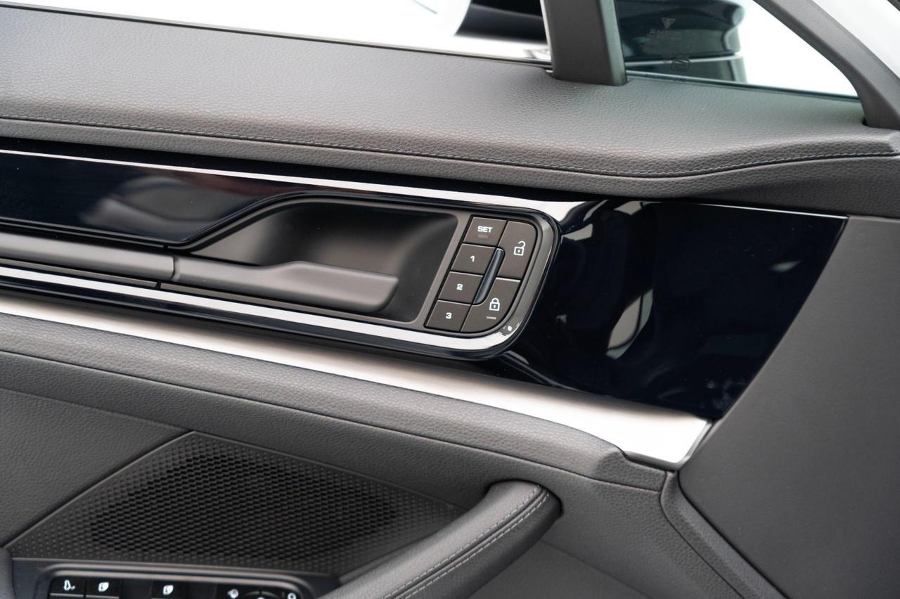 2025 Porsche Panamera Pompano Beach FL