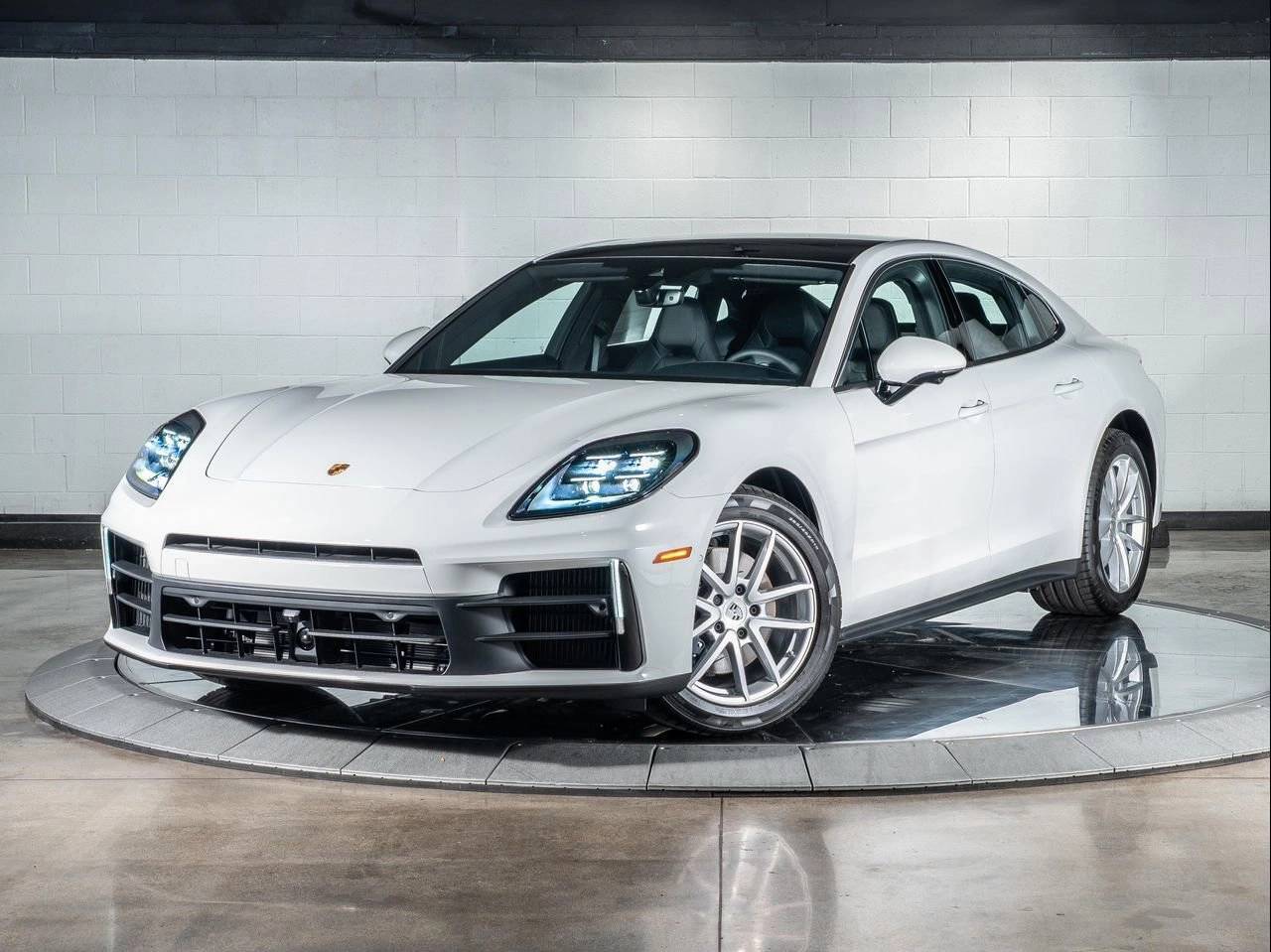 2025 Porsche Panamera