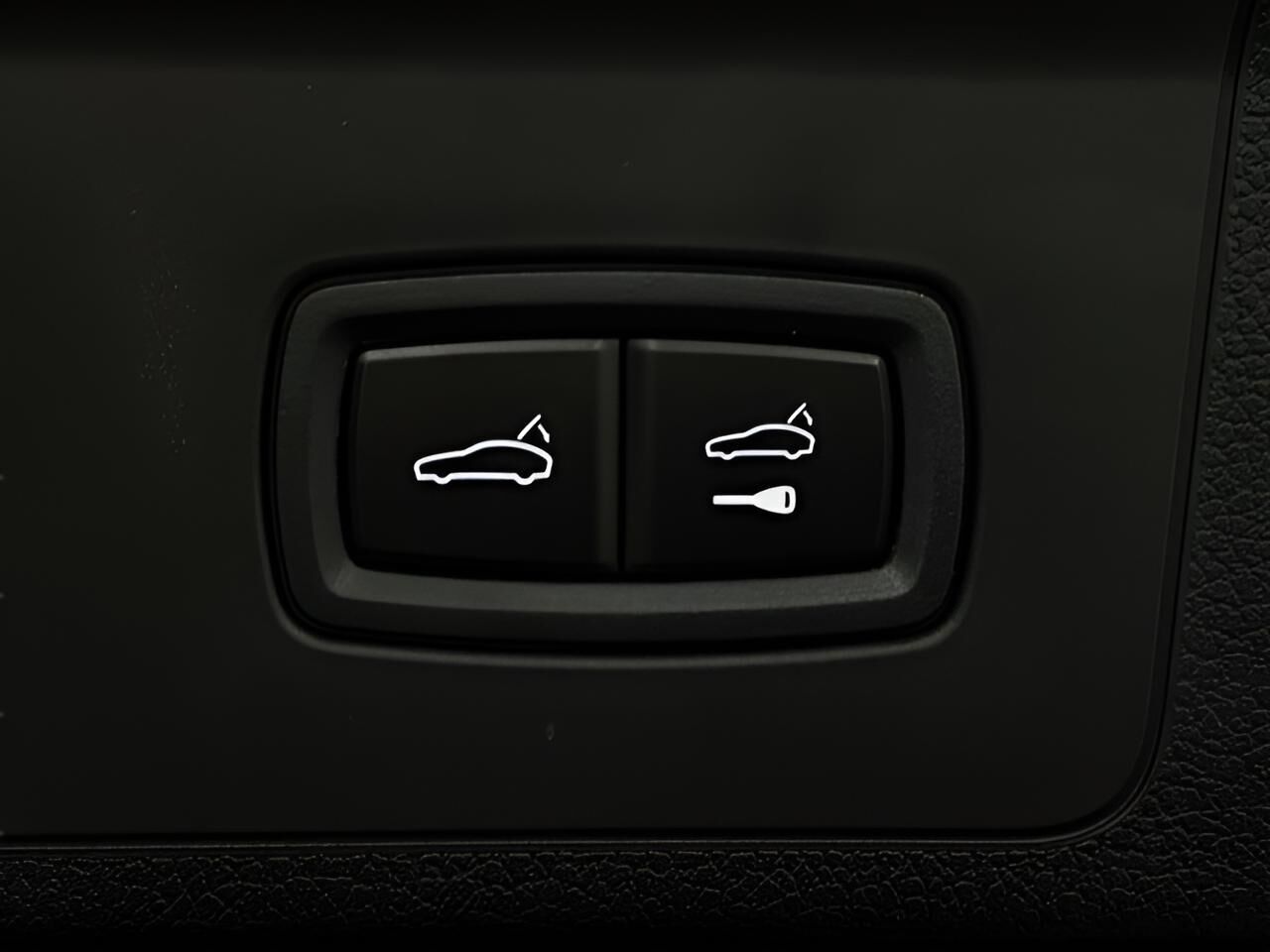 2025 Porsche Panamera 4 Appleton WI