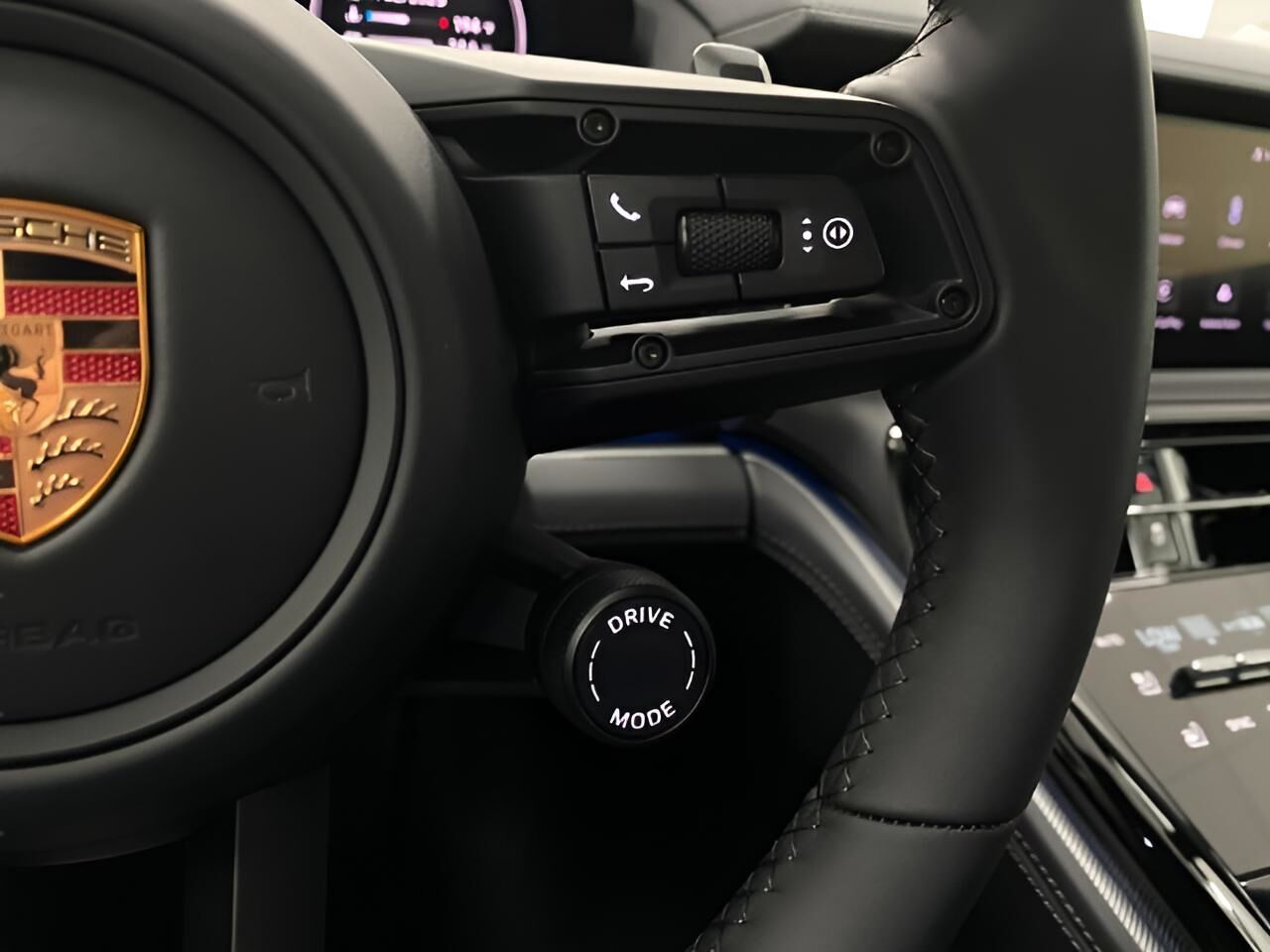 2025 Porsche Panamera 4 Appleton WI