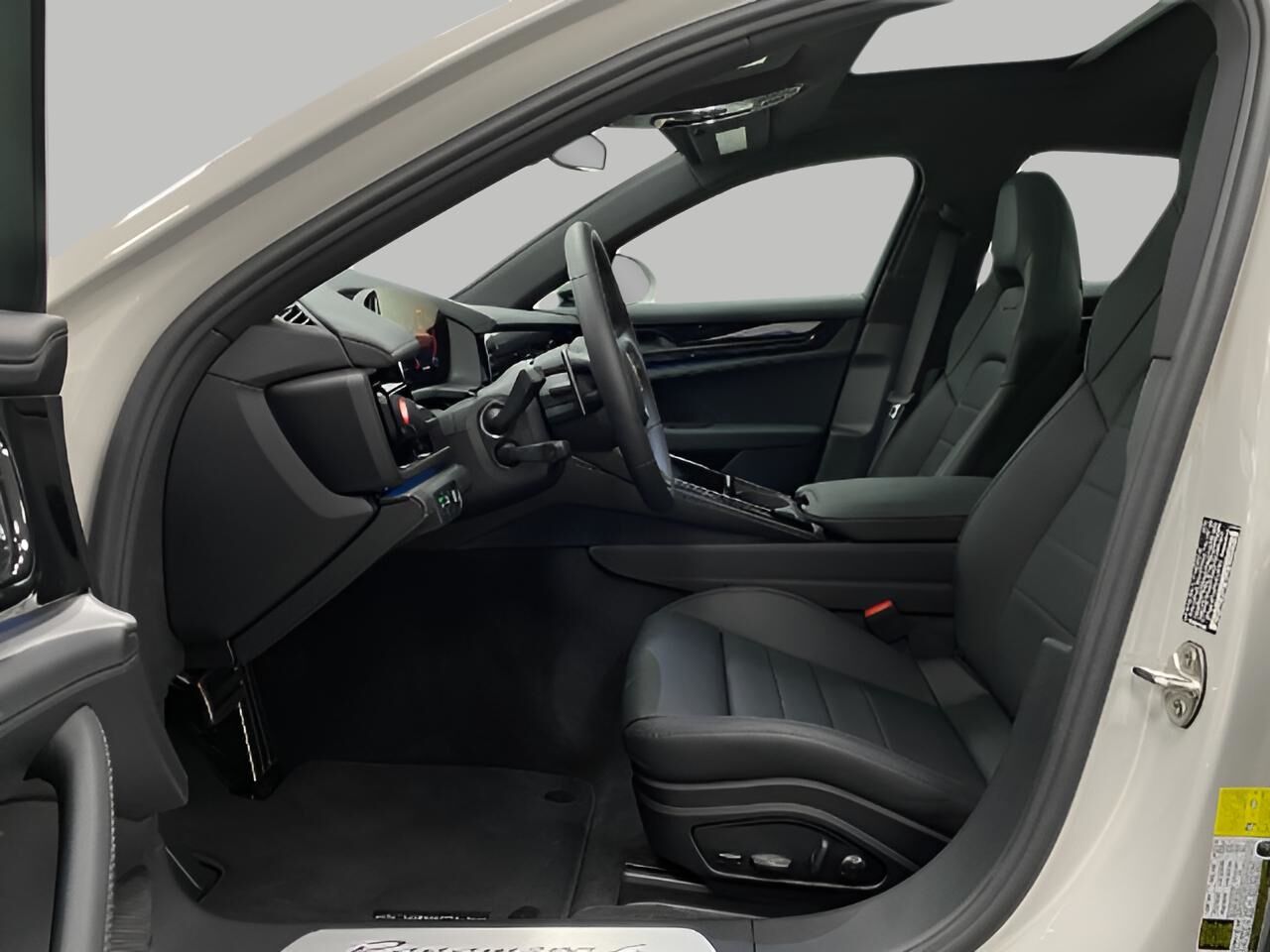 2025 Porsche Panamera 4 Appleton WI