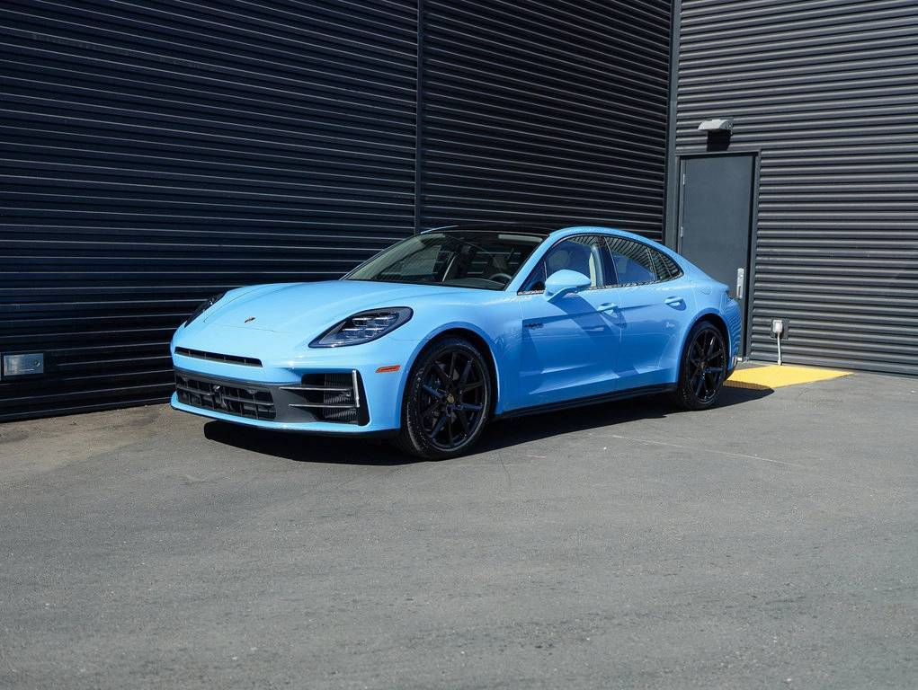 2025 Porsche Panamera 4 E-Hybrid