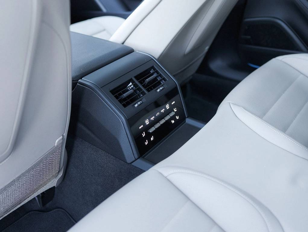 2025 Porsche Panamera 4 E-Hybrid Bakersfield CA
