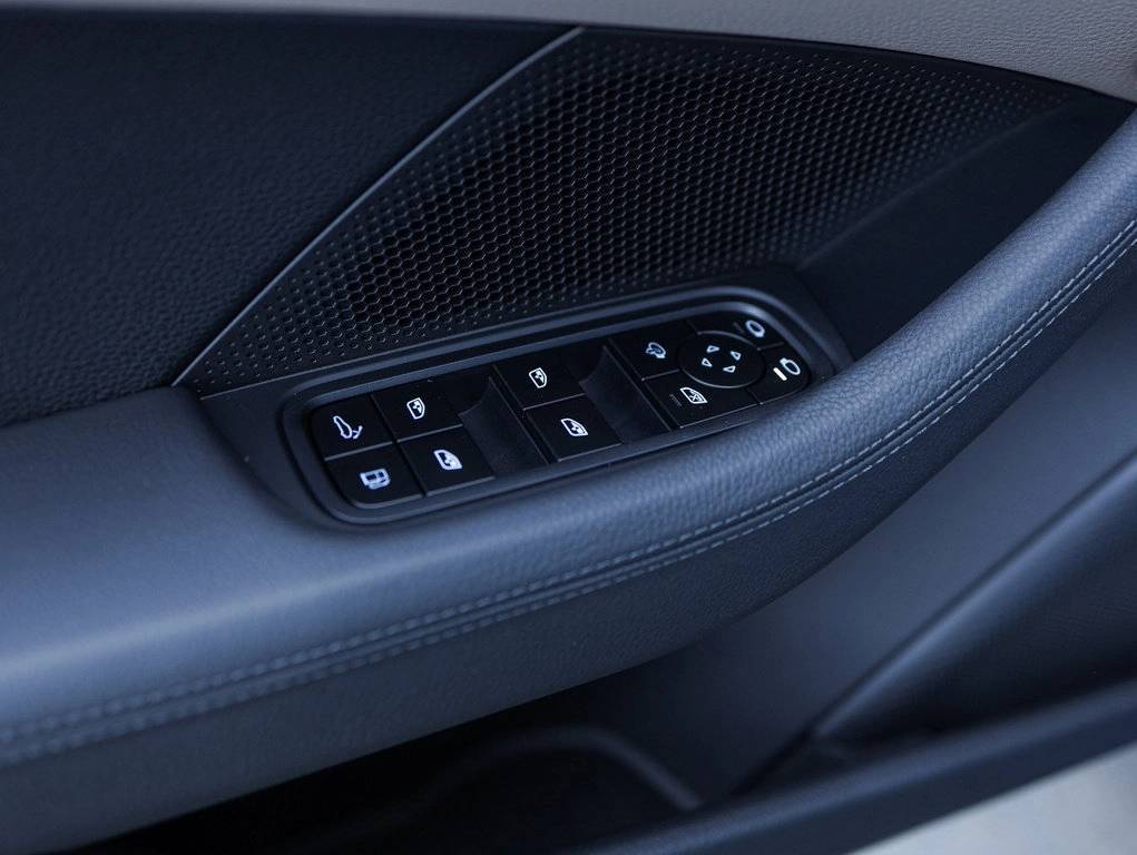 2025 Porsche Panamera 4 E-Hybrid Bakersfield CA