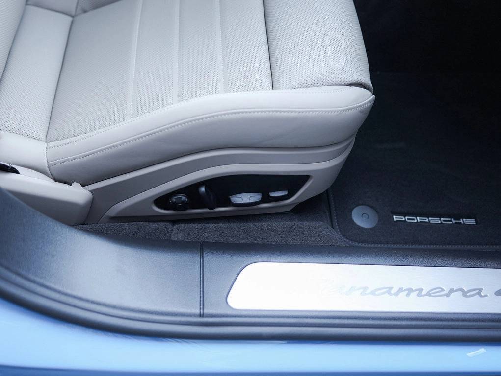 2025 Porsche Panamera 4 E-Hybrid Bakersfield CA