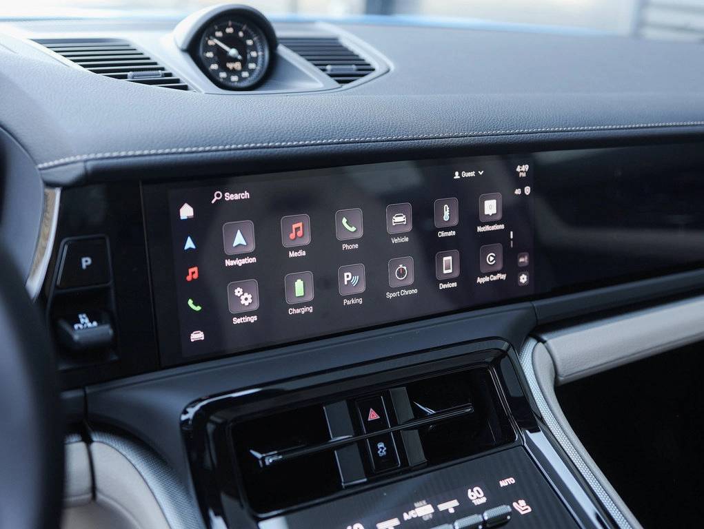 2025 Porsche Panamera 4 E-Hybrid Bakersfield CA