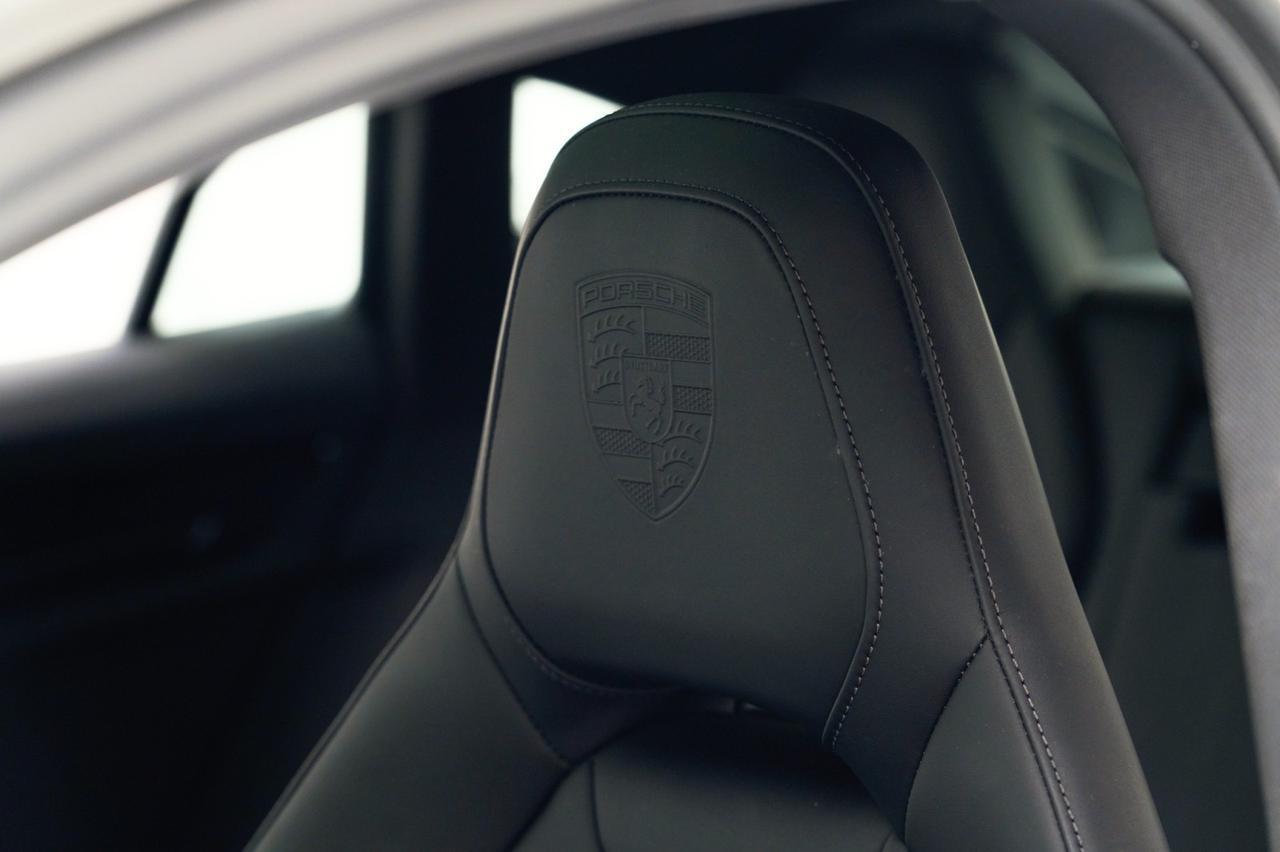 2025 Porsche Panamera 4 E-Hybrid Pompano Beach FL