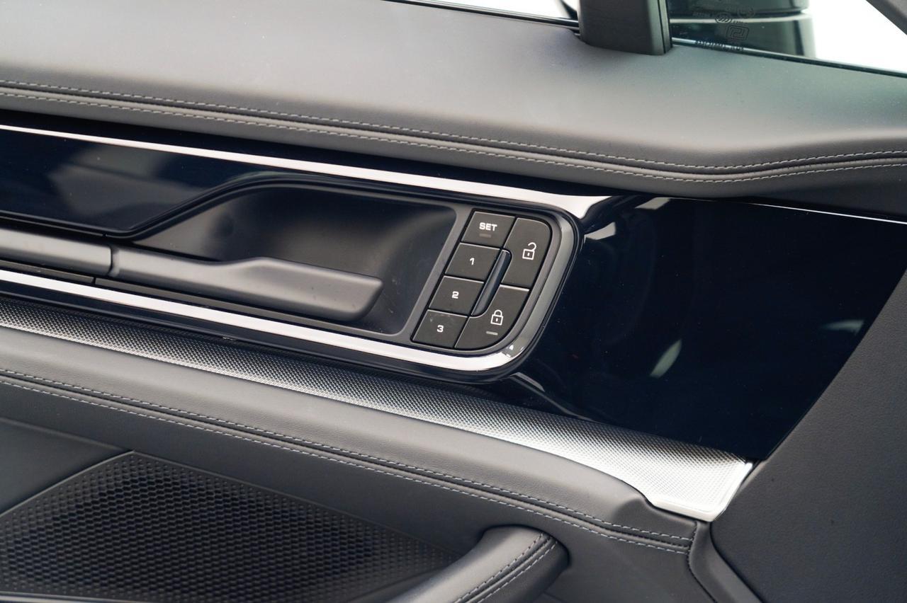 2025 Porsche Panamera 4 E-Hybrid Pompano Beach FL