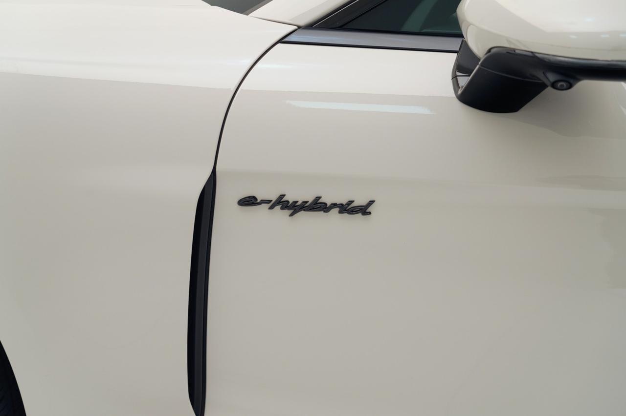 2025 Porsche Panamera 4 E-Hybrid Pompano Beach FL