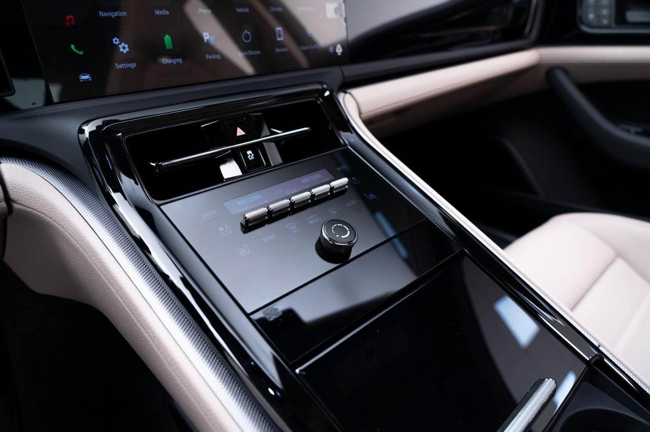 2025 Porsche Panamera 4 E-Hybrid Pompano Beach FL