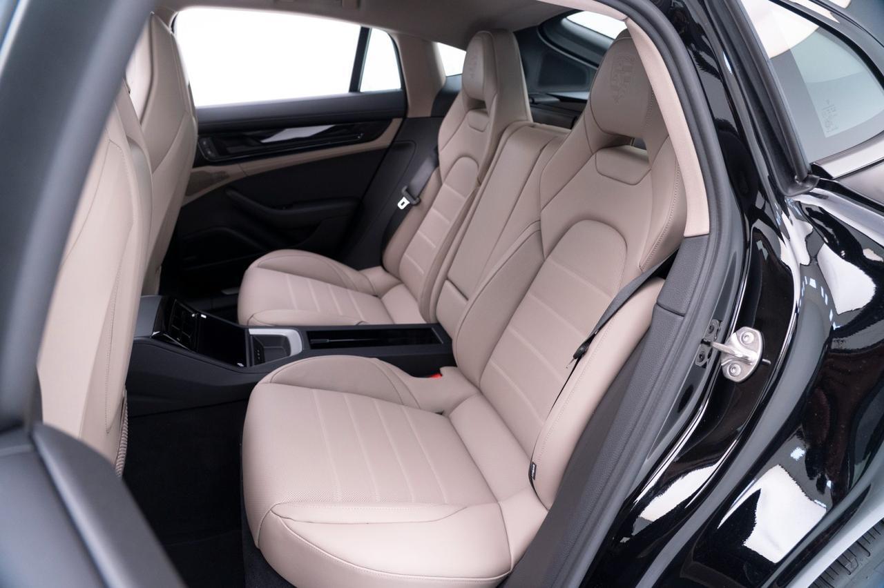 2025 Porsche Panamera 4 E-Hybrid Pompano Beach FL