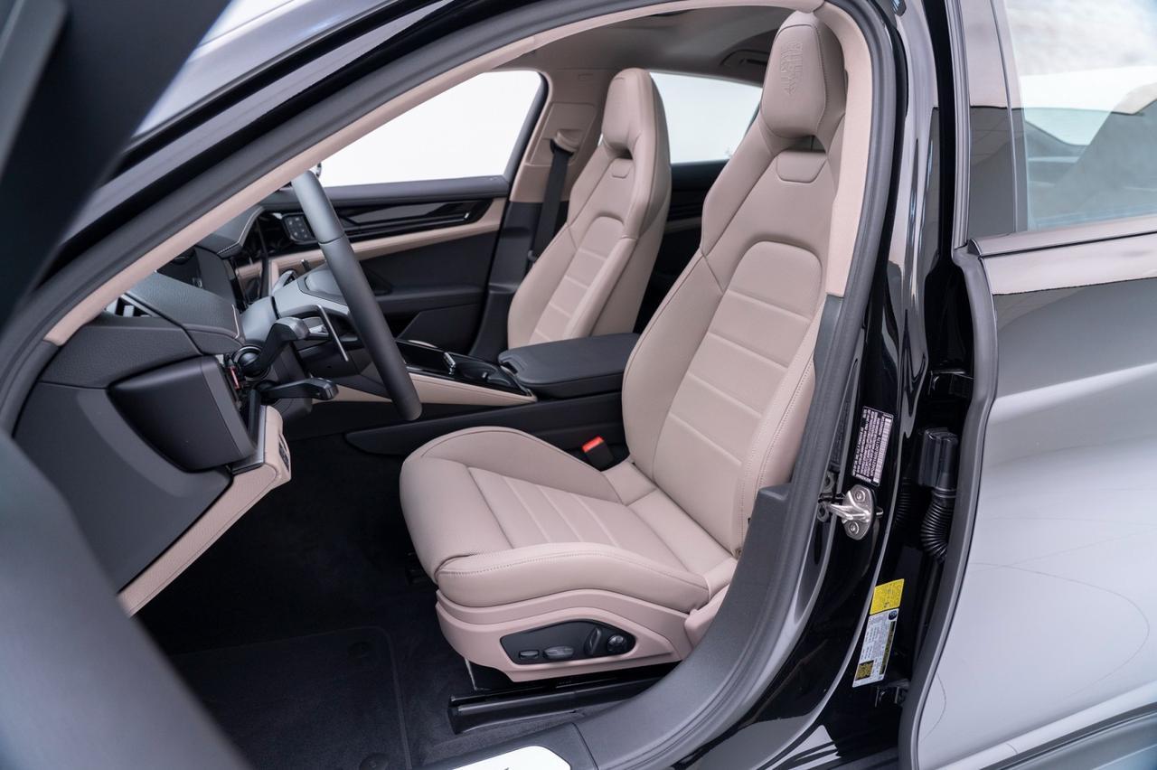 2025 Porsche Panamera 4 E-Hybrid Pompano Beach FL