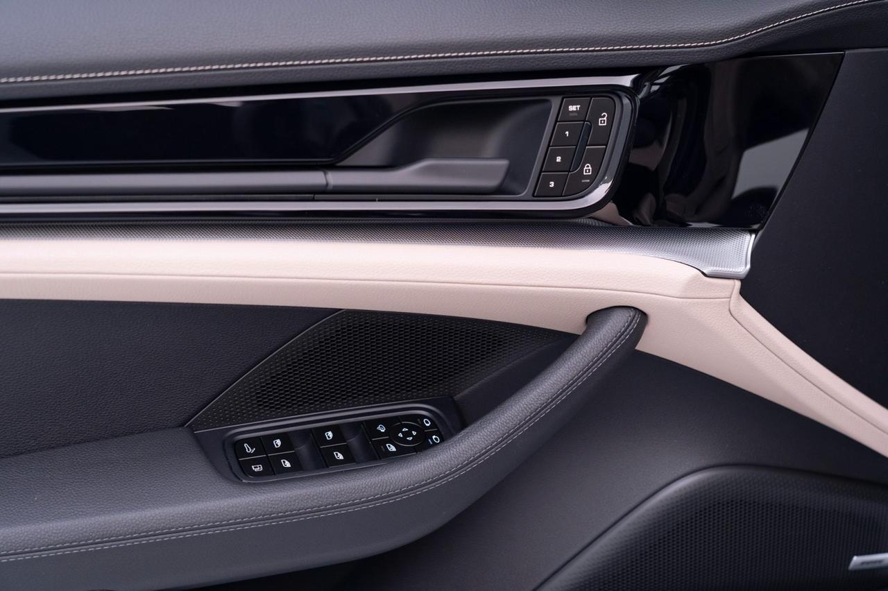 2025 Porsche Panamera 4 E-Hybrid Pompano Beach FL