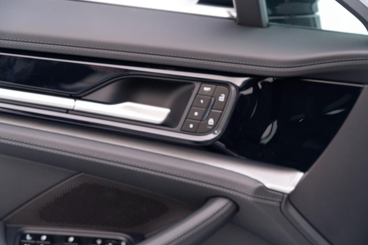2025 Porsche Panamera 4 E-Hybrid Pompano Beach FL