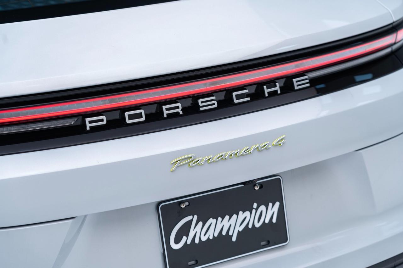 2025 Porsche Panamera 4 E-Hybrid Pompano Beach FL