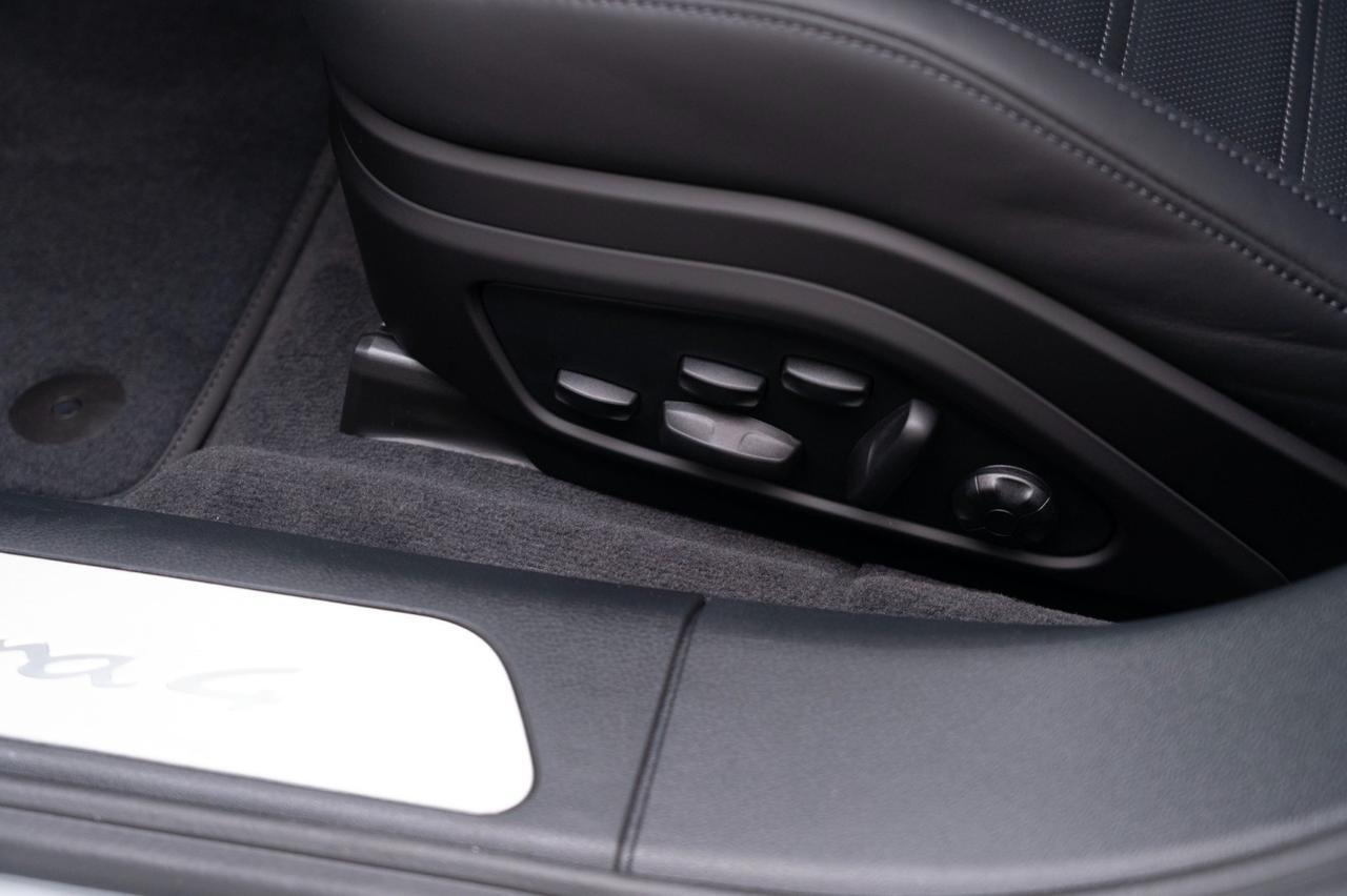 2025 Porsche Panamera 4 E-Hybrid Pompano Beach FL