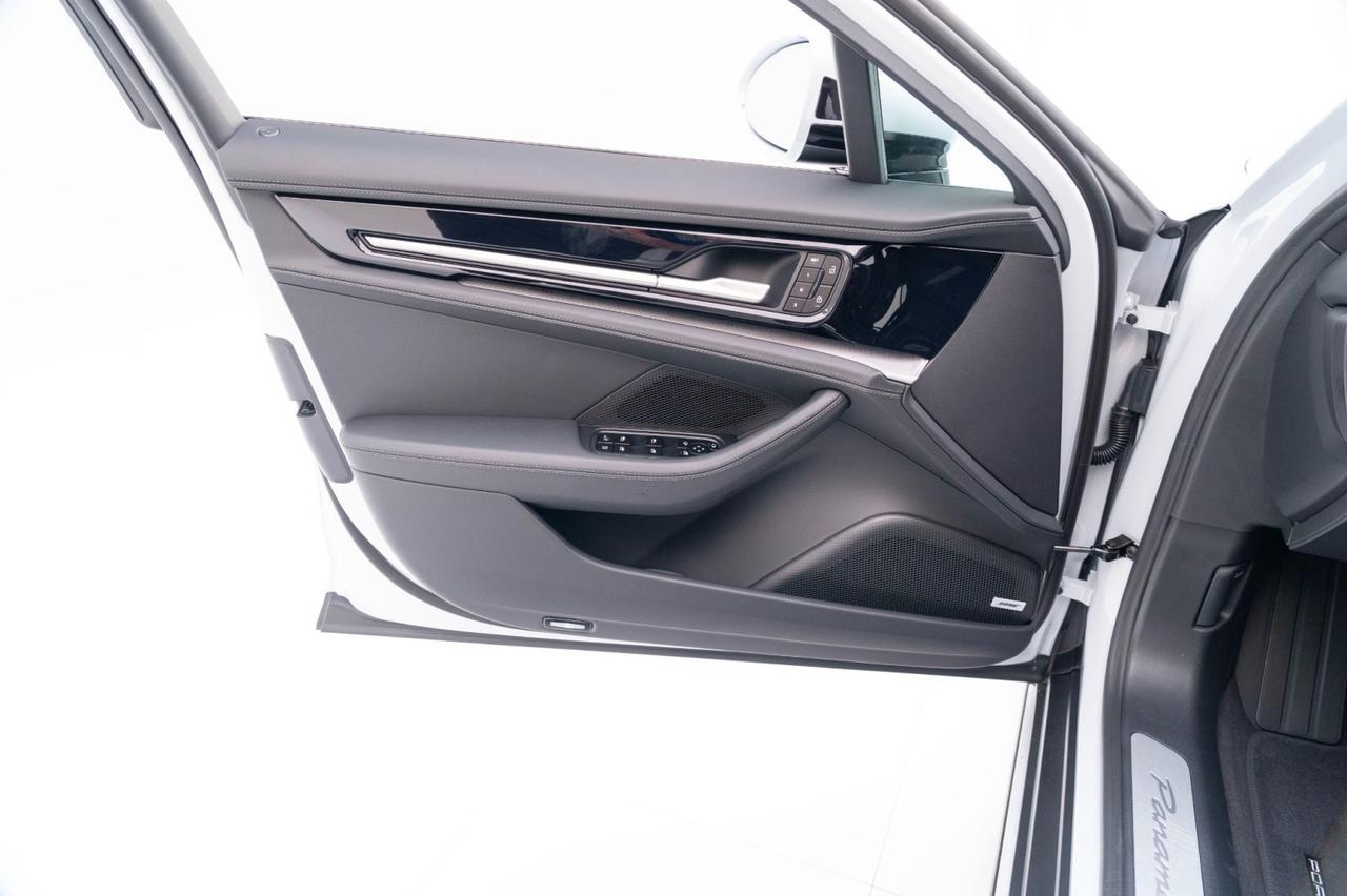 2025 Porsche Panamera 4 E-Hybrid Pompano Beach FL