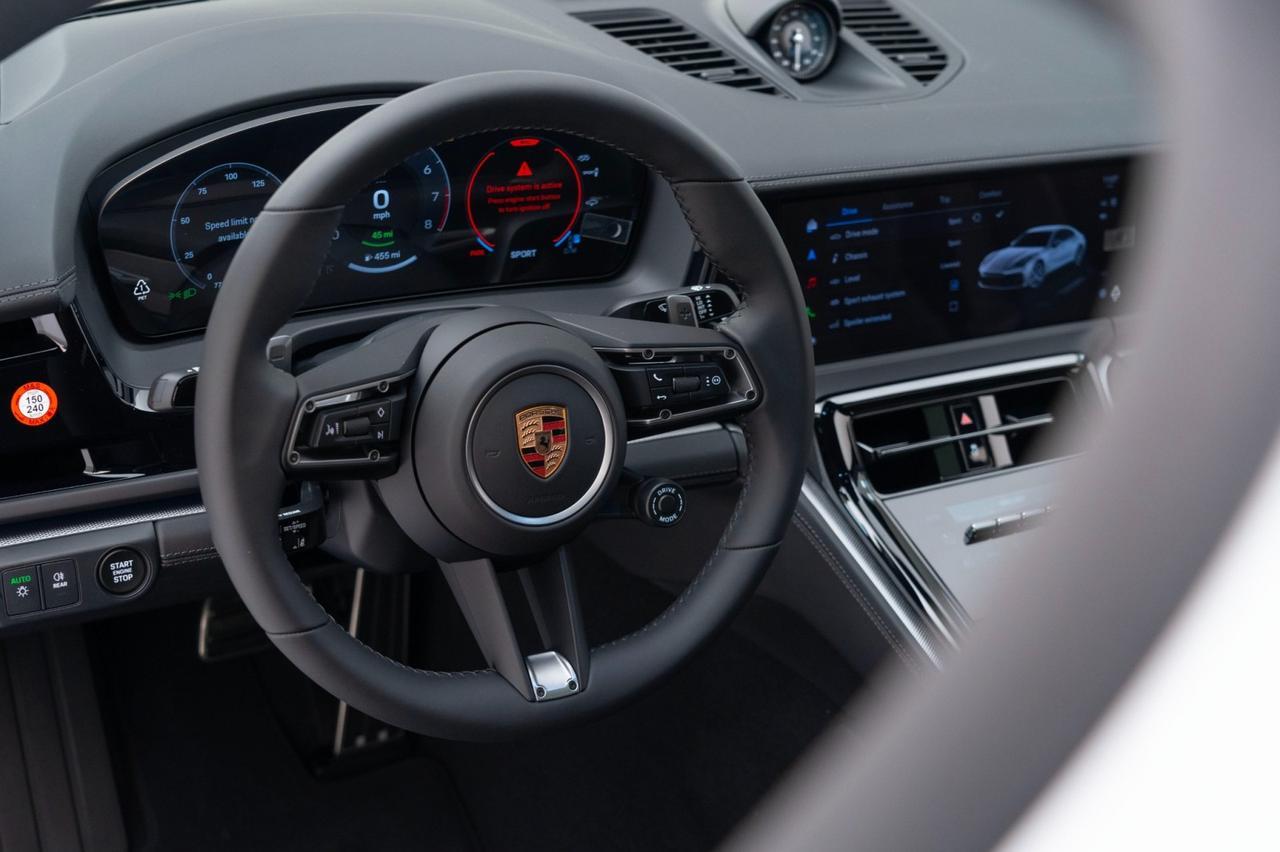2025 Porsche Panamera 4 E-Hybrid Pompano Beach FL