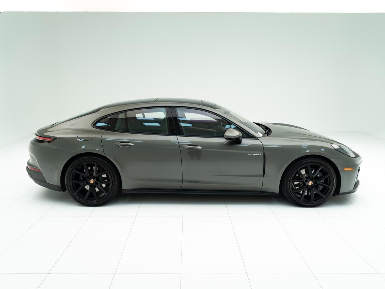 2025 Porsche Panamera 4 E-Hybrid Pompano Beach FL