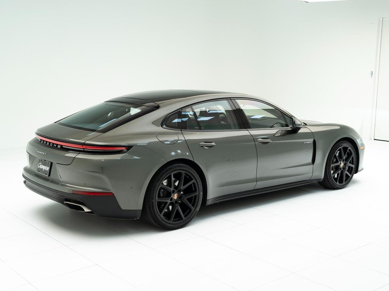 2025 Porsche Panamera 4 E-Hybrid Pompano Beach FL