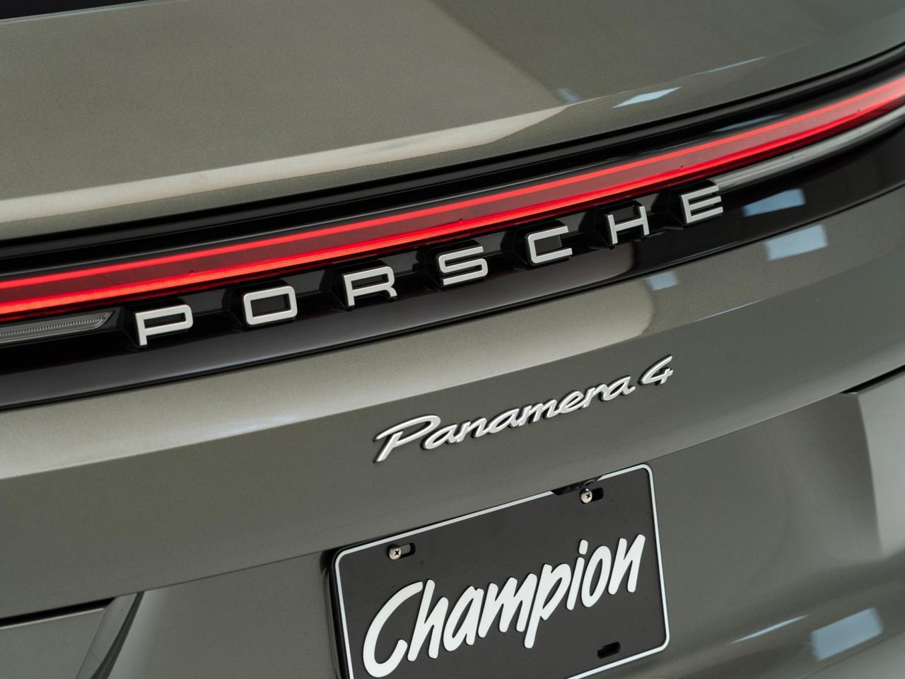 2025 Porsche Panamera 4 E-Hybrid Pompano Beach FL