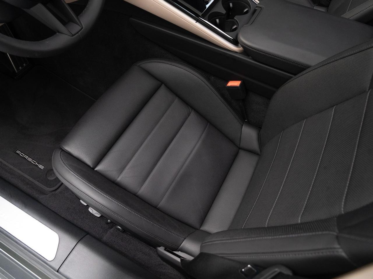 2025 Porsche Panamera 4 E-Hybrid Pompano Beach FL