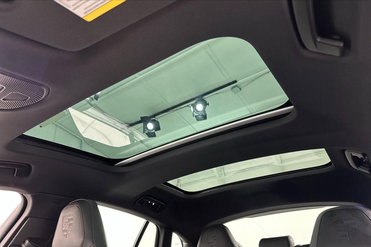 2025 Porsche Panamera 4 Newark DE