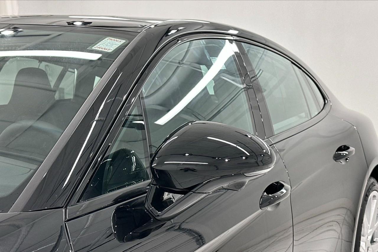 2025 Porsche Panamera 4 Newark DE