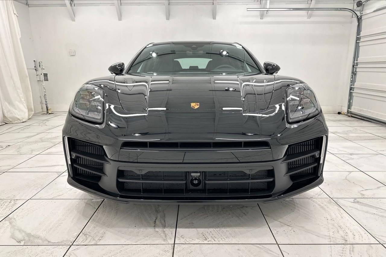 2025 Porsche Panamera 4 Newark DE