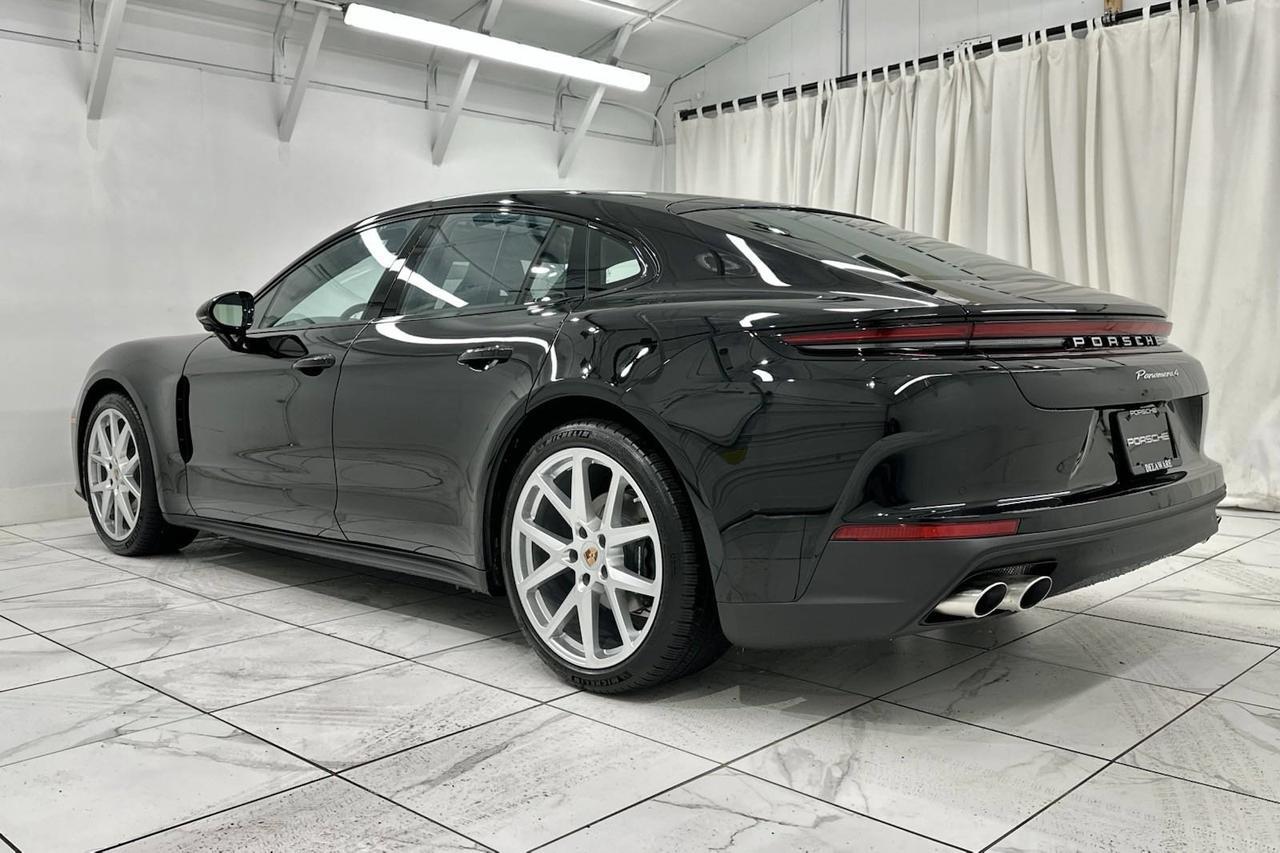 2025 Porsche Panamera 4 Newark DE