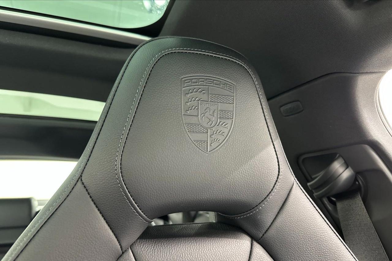 2025 Porsche Panamera 4 Newark DE