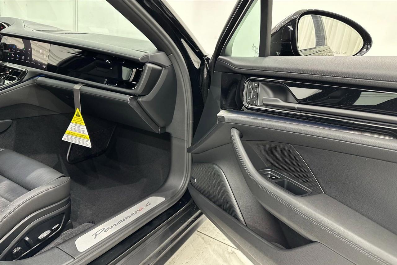 2025 Porsche Panamera 4 Newark DE