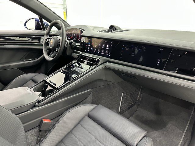 2025 Porsche Panamera 4 Newark DE