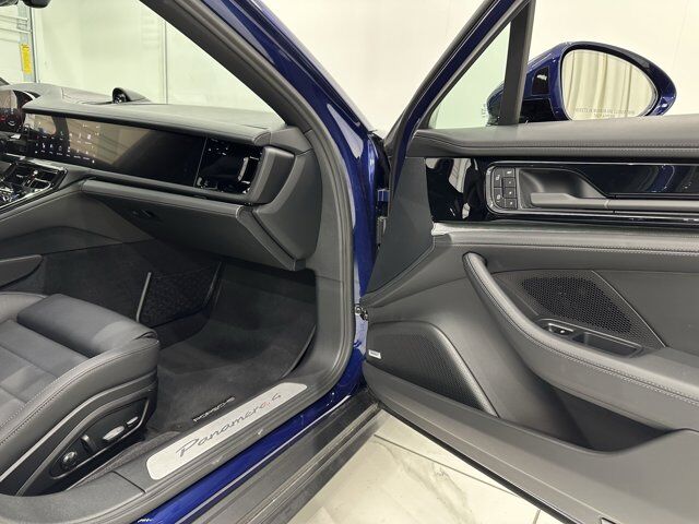 2025 Porsche Panamera 4 Newark DE
