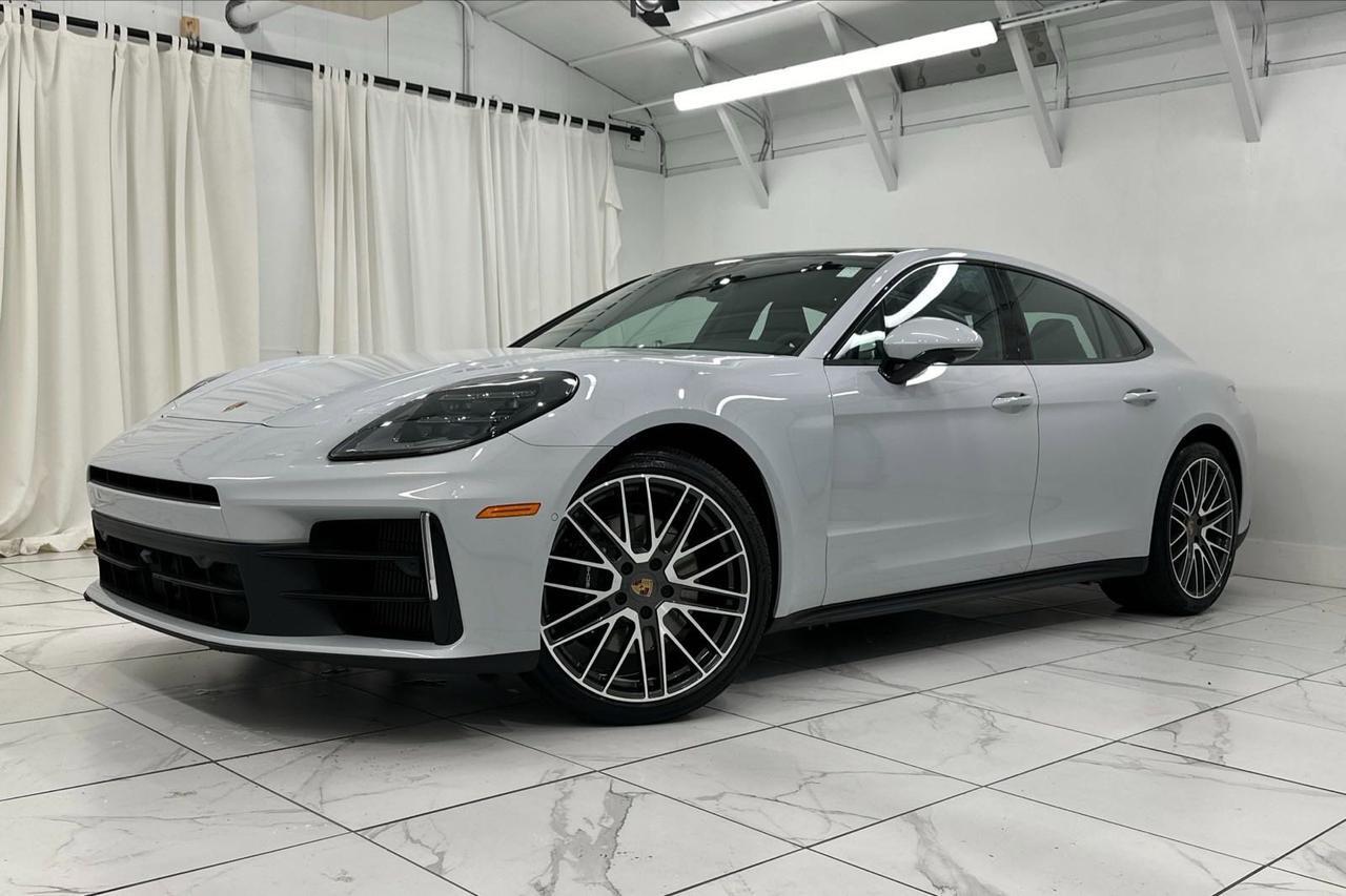 2025 Porsche Panamera 4