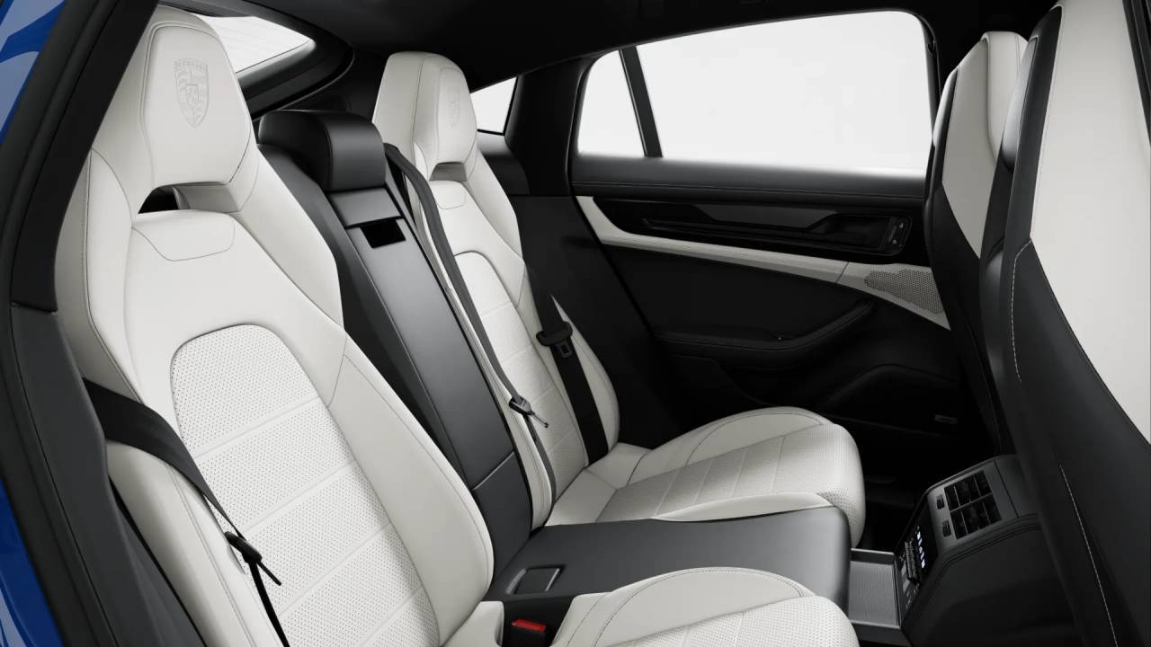 2025 Porsche Panamera 4 Newark DE