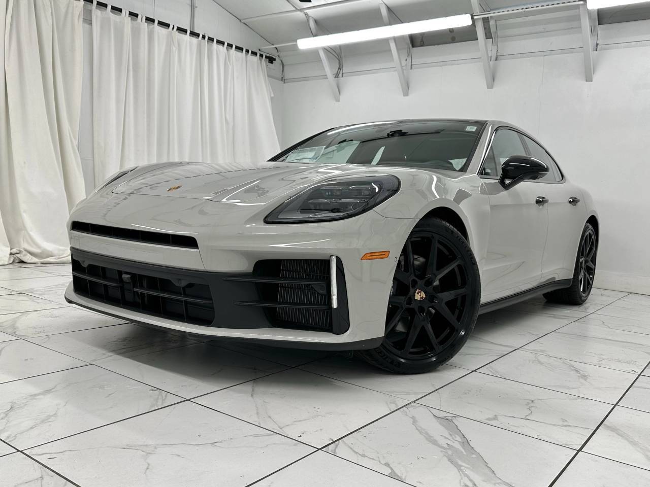 2025 Porsche Panamera 4 Newark DE