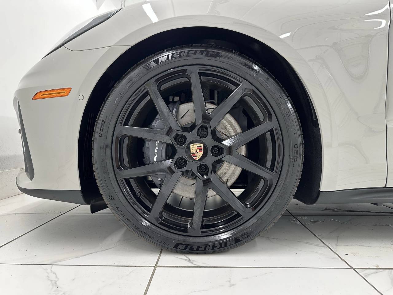 2025 Porsche Panamera 4 Newark DE