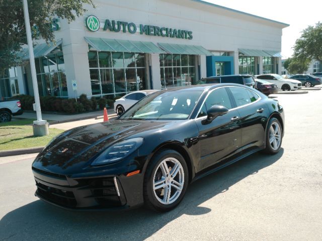 2025 Porsche Panamera 4