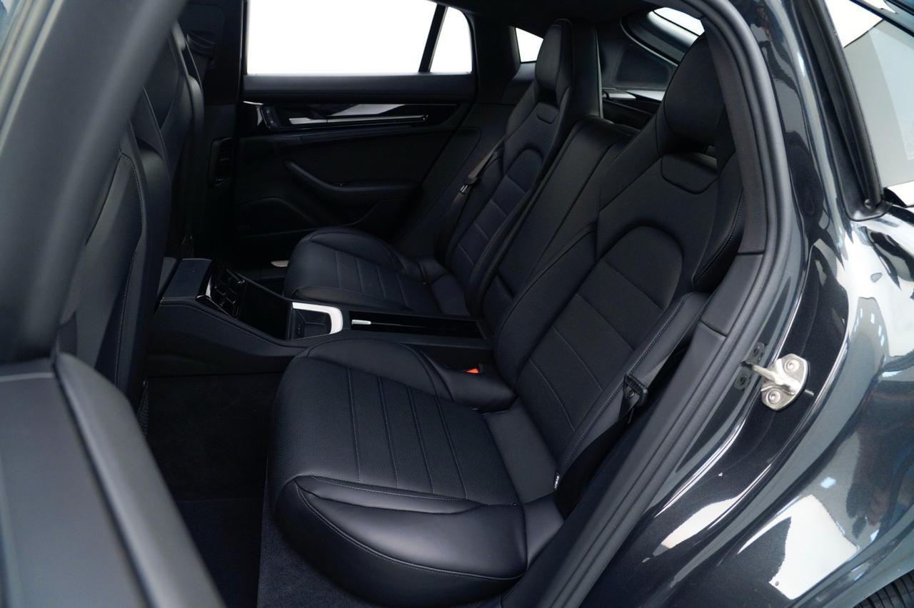 2025 Porsche Panamera 4 Pompano Beach FL