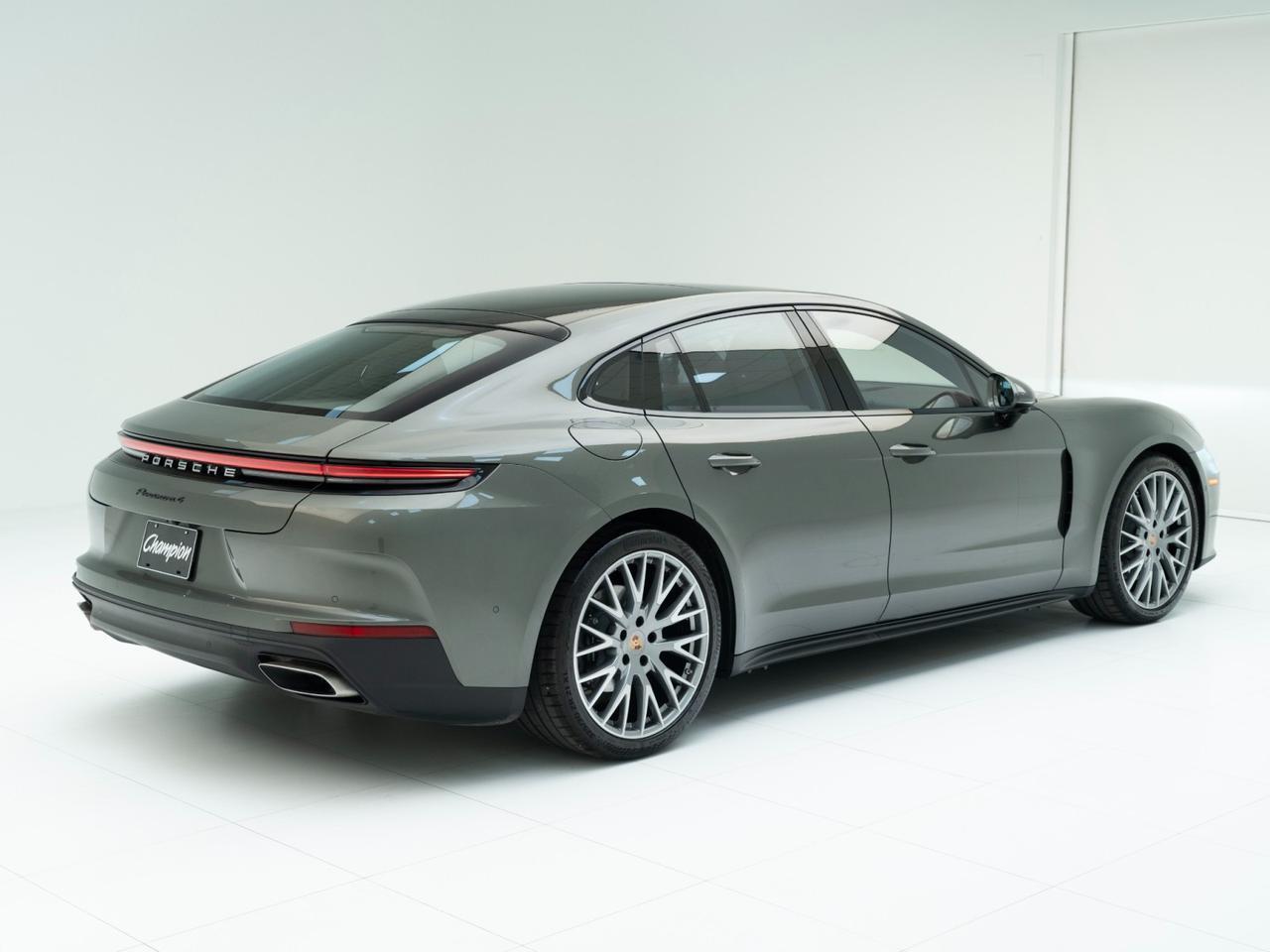 2025 Porsche Panamera 4 Pompano Beach FL