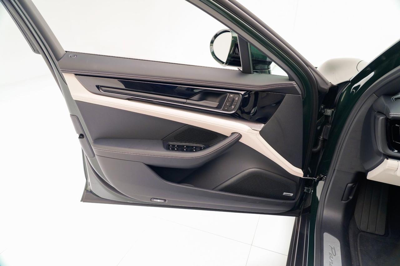 2025 Porsche Panamera 4 Pompano Beach FL