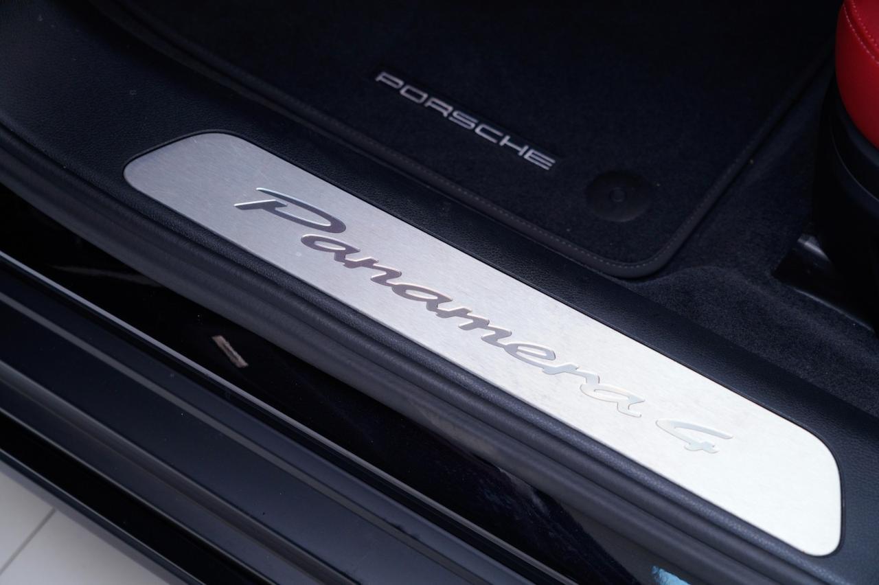 2025 Porsche Panamera 4 Pompano Beach FL