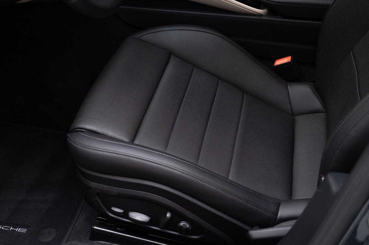 2025 Porsche Panamera 4 Pompano Beach FL