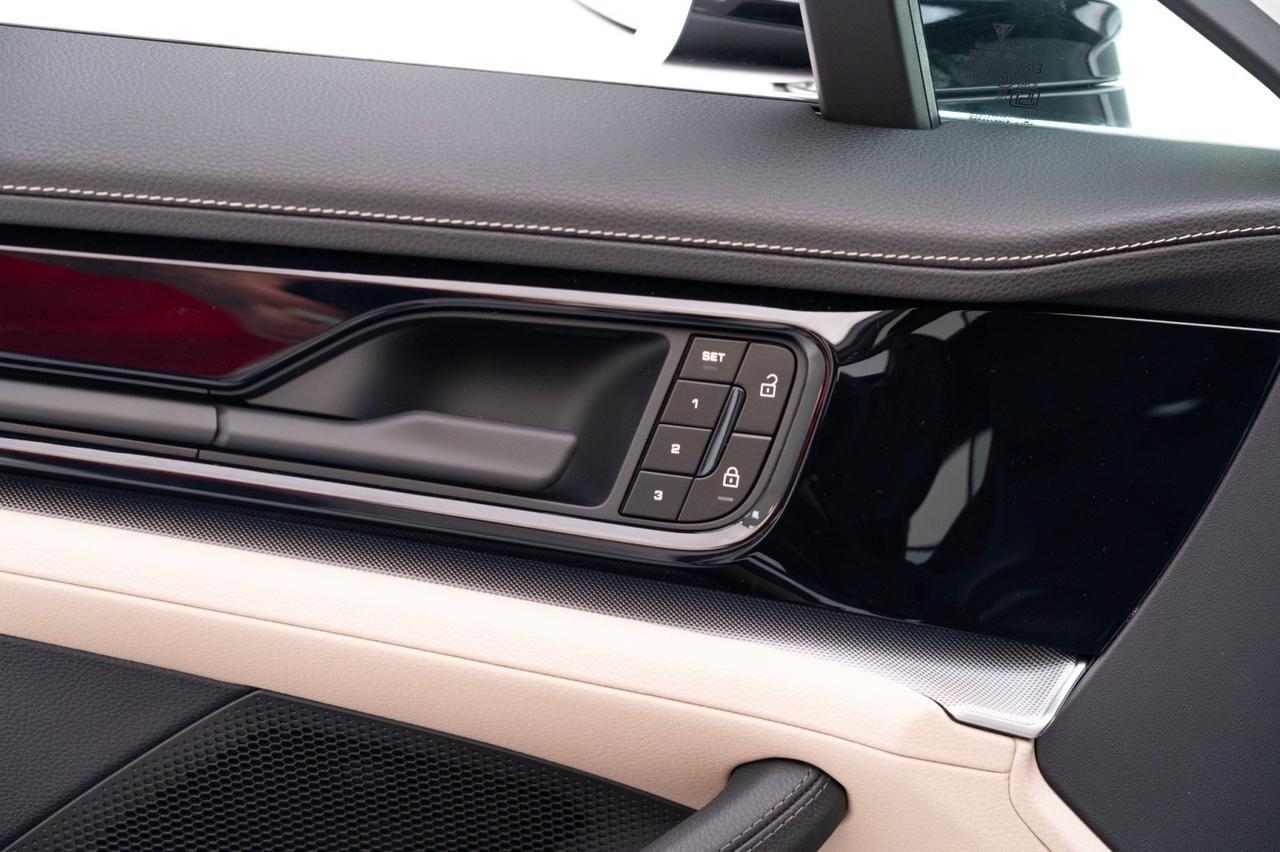2025 Porsche Panamera 4 Pompano Beach FL