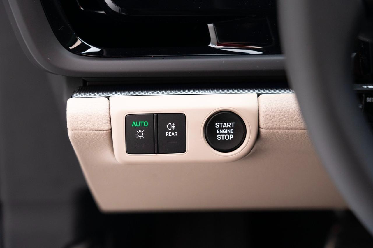 2025 Porsche Panamera 4 Pompano Beach FL